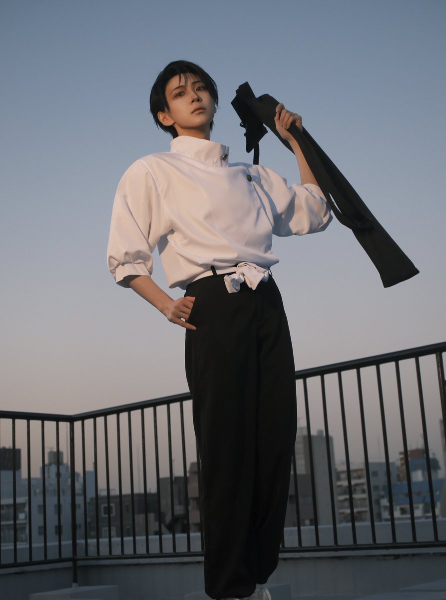 - L O S T - tweet media