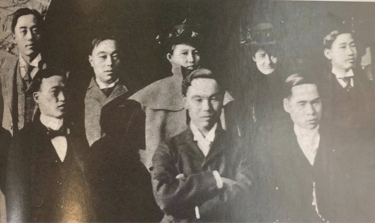 btschartspoland's tweet photo. @musicnewsfactpl Pierwszą nagraną w usa piosenką koreańską było Arirang. Pieśń zaśpiewana przez 7 mężczyzn. 130 lat później BTS nazwali tak swój album. Historia pięknie zatoczyła koło.
Ta okładka to coś więcej niż zwykłe zdjęcie. https://t.co/FD7Un7Colk