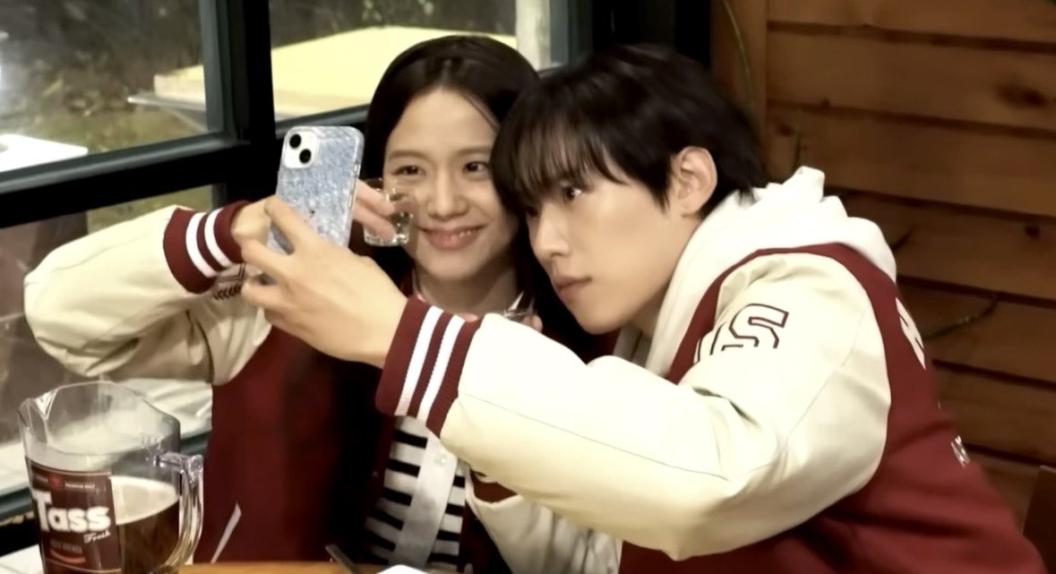 라타 tweet media