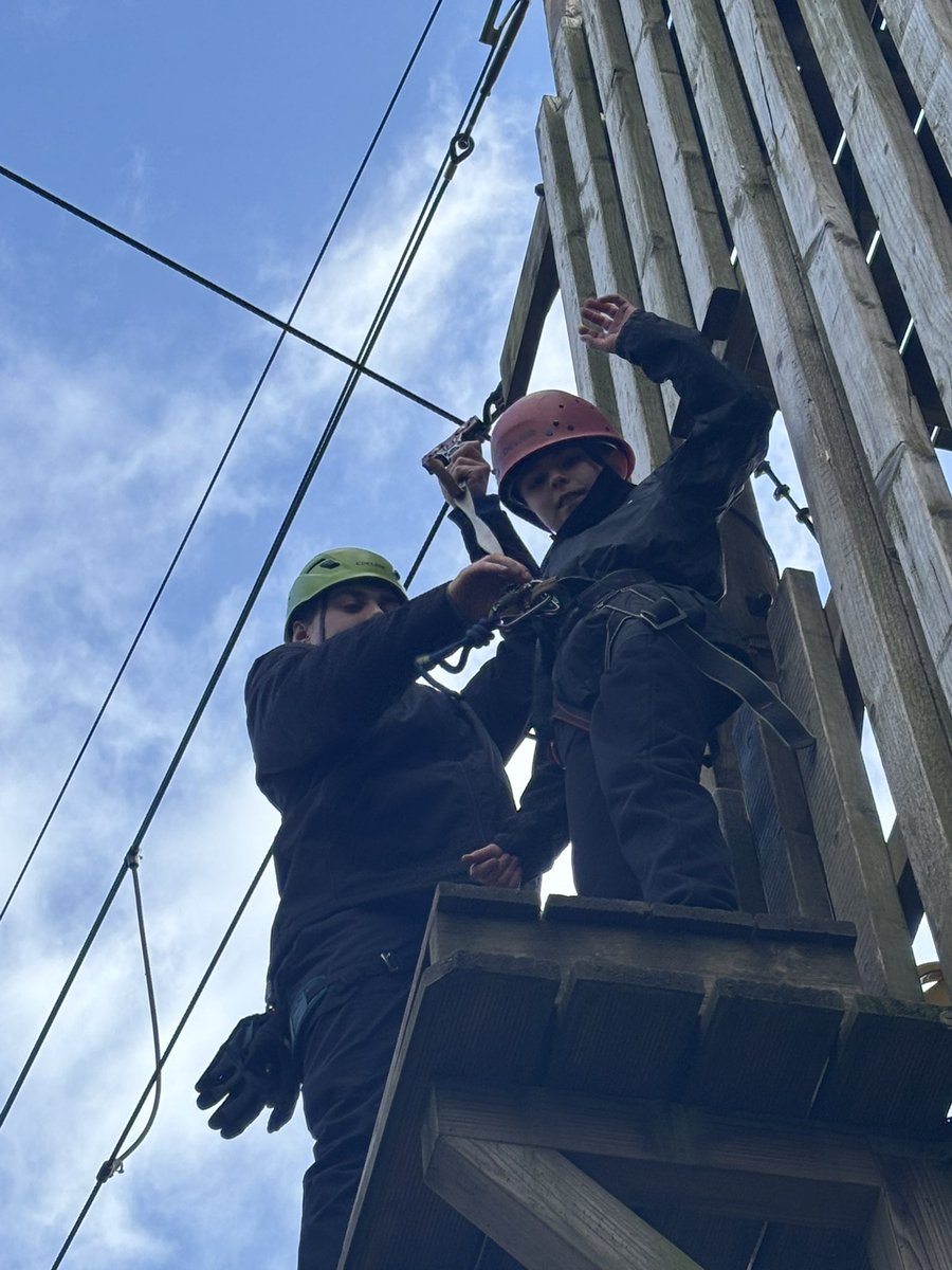 Mr Giles tweet media