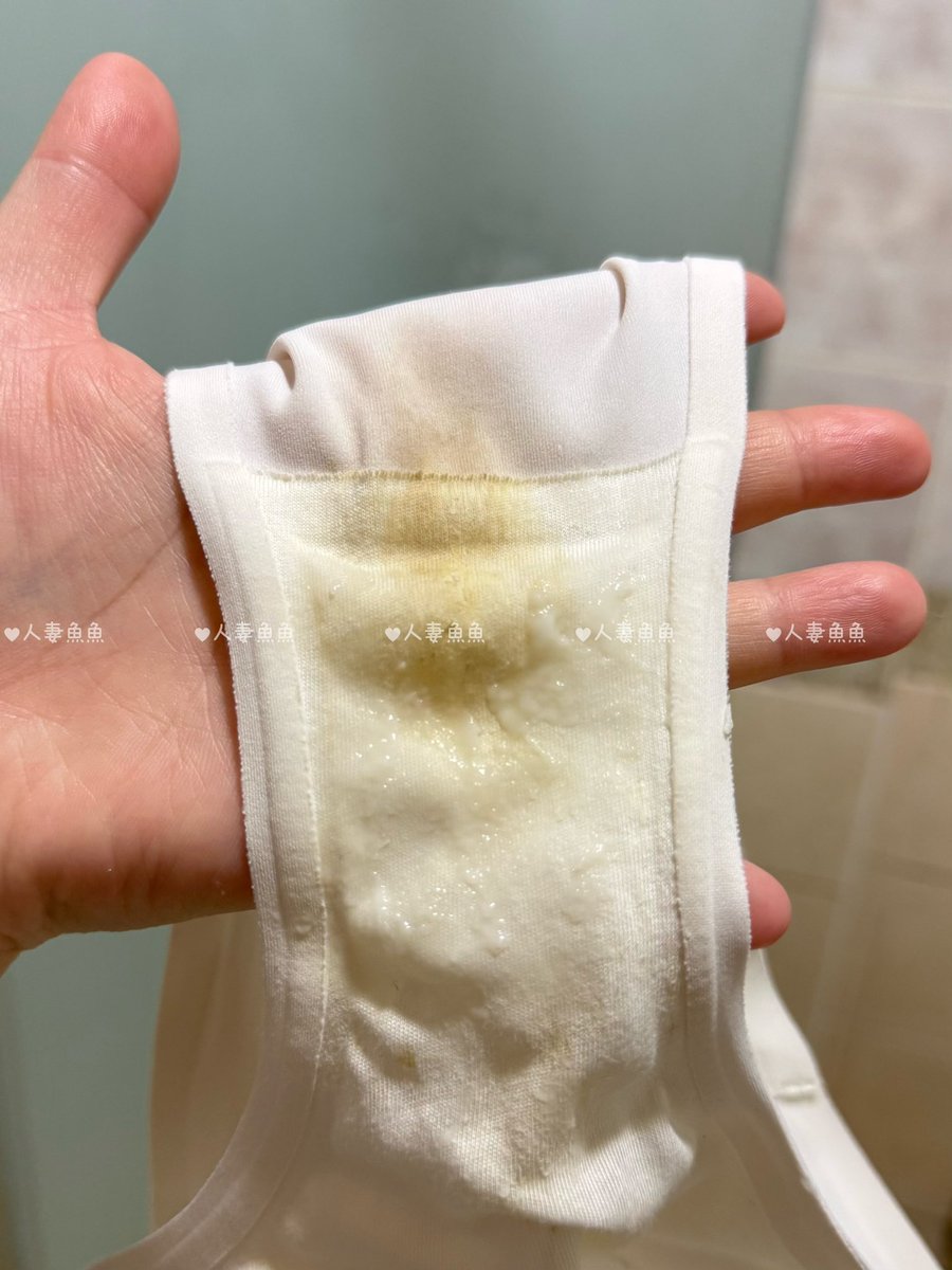 fish_fetish01's tweet photo. 客訂分享👅
穿3天又慰慰
黃黃騷騷濕濕
每次分泌物狀況不一樣
但多少都還是有一些些
歡迎預訂❤️‍🔥
-
防走失TG頻，歡迎訂閱
🌸 https://t.co/wrKq3vyvSs
魚魚7-11賣貨便賣場
https://t.co/Vojo0xLrpE

#原味 #原味內褲 #原味胖次 #重原味 #客製化 #人妻原味 #熟女原味 #人妻 #熟女 https://t.co/bgeEq0uz62