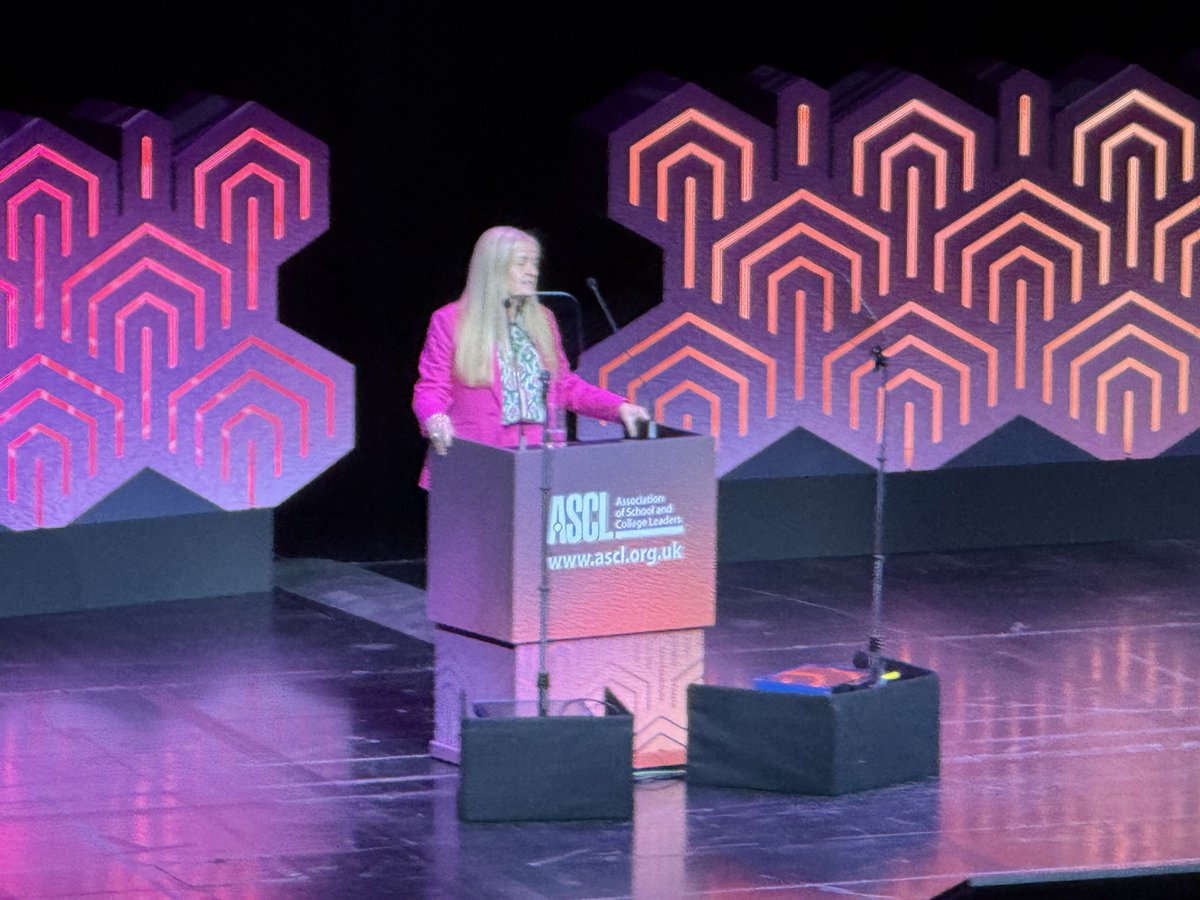 Denham Kite tweet media