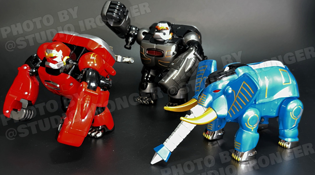 【希少品】 ガオファルコン ガオレンジャー ガオキング ガオマッスル ガオナイト 百獣合体・ガオナイト。ガオレンジャー劇場版に登場した赤いガオコング