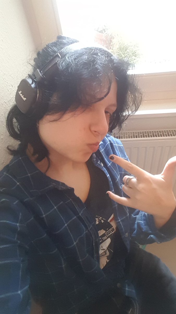 Babar Luck tweet media