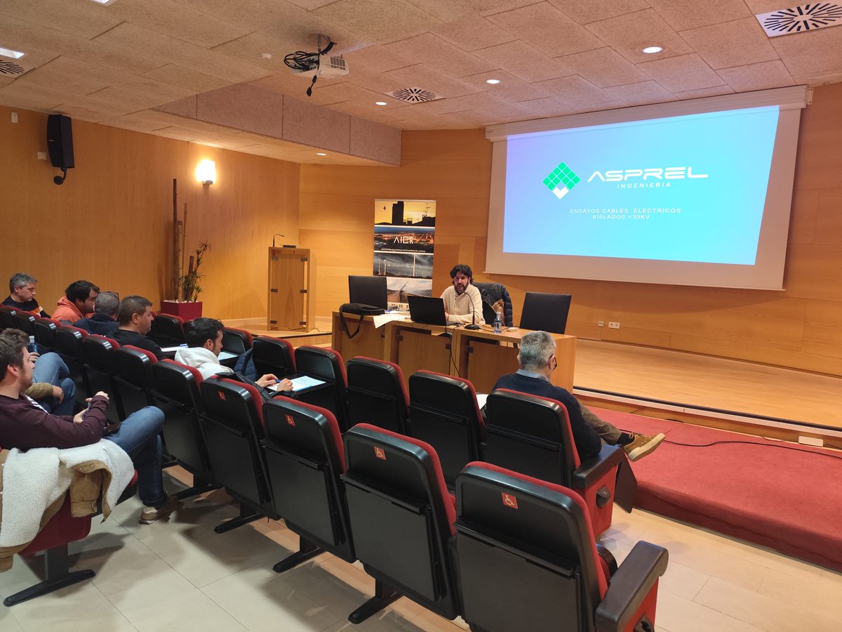 📢 Segunda jornada del curso “Media y Alta Tensión &amp; Centros de Transformación” organizado por AIER.

Gracias a Victoria Acha y a Julen García de Asprel Ingeniería por compartir su conocimiento con los asistentes.

#AIER #MediaTensión #Formación