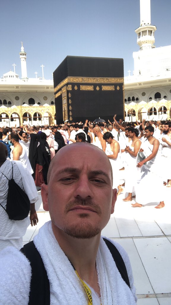 Mr___demir61's tweet photo. ELHAMDÜLİLLAH 🌹 https://t.co/aBwSrZtIFQ