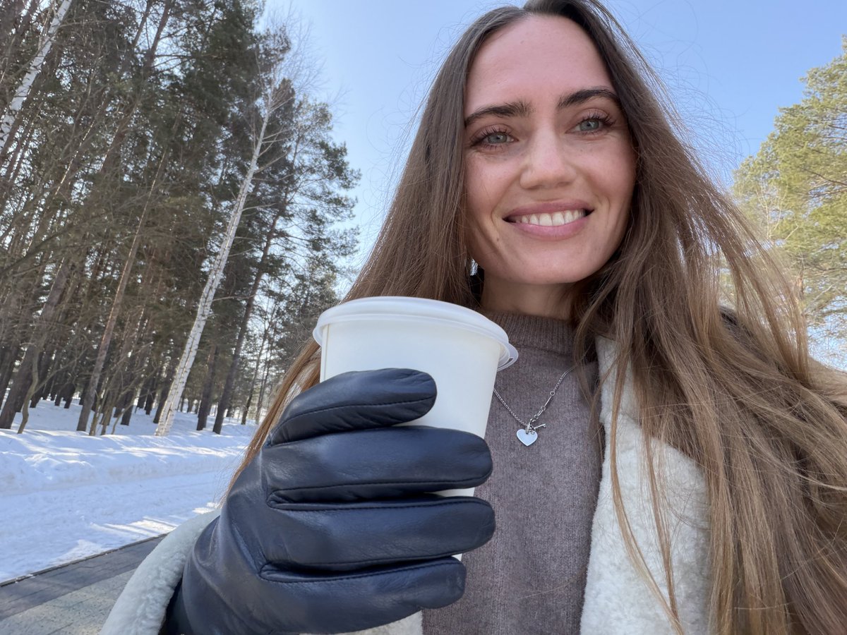 малышка на миллиард tweet media