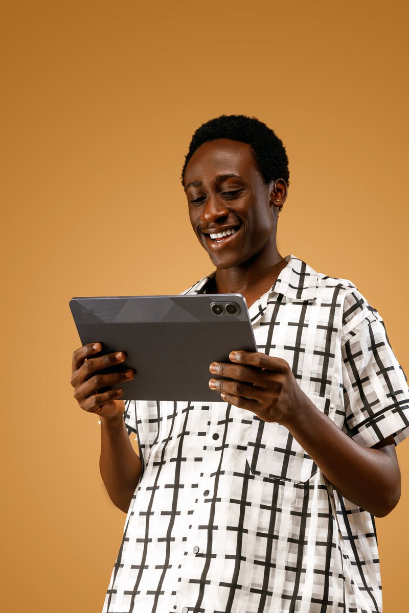 XiaomiNigeria's tweet photo. Game, work, stream, and smile.π
Why choose one when the Pad 2 Pro lets you do it all? π€·π½ββοΈ
#REDMIPad2Pro #FunToTheMax https://t.co/TLmFmmRIOR
