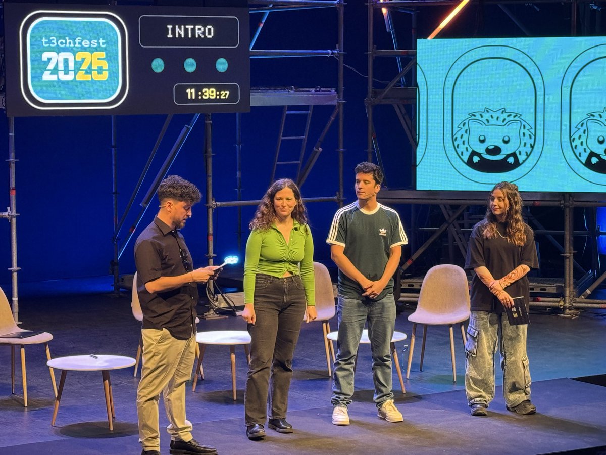 Ana Polo 💙💜🦄 tweet media