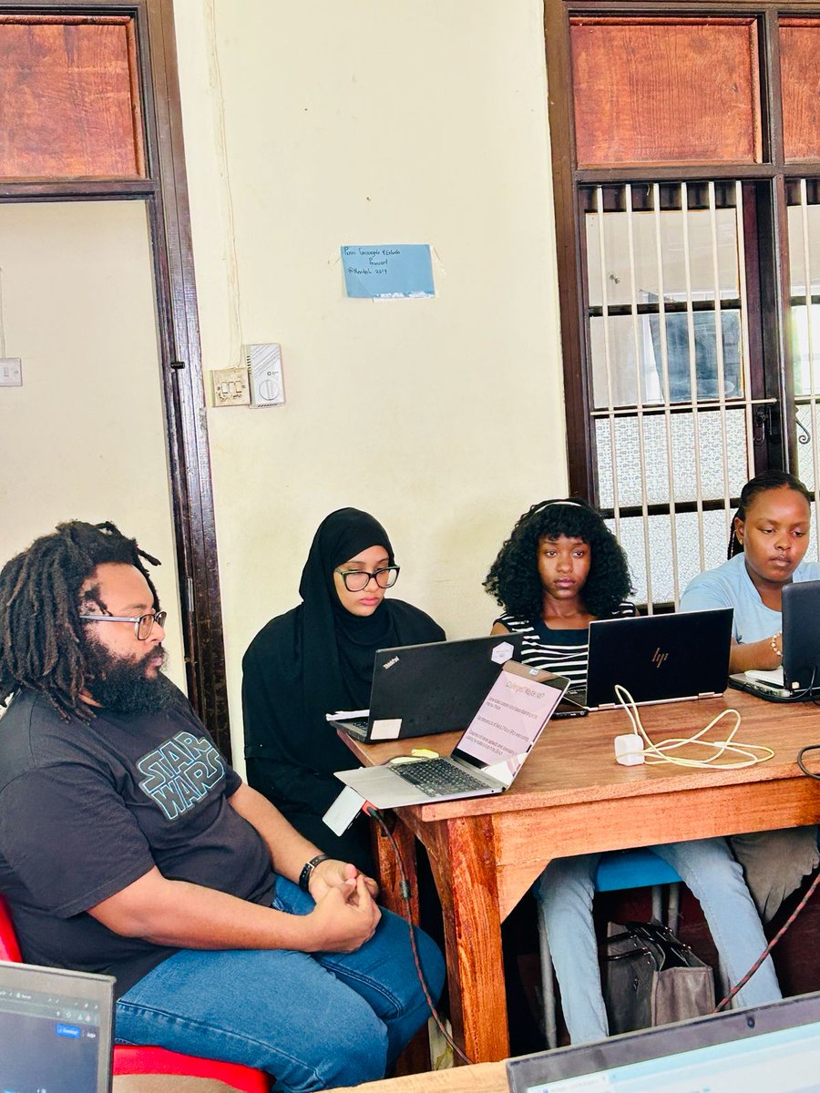 Pwani Teknowgalz tweet media