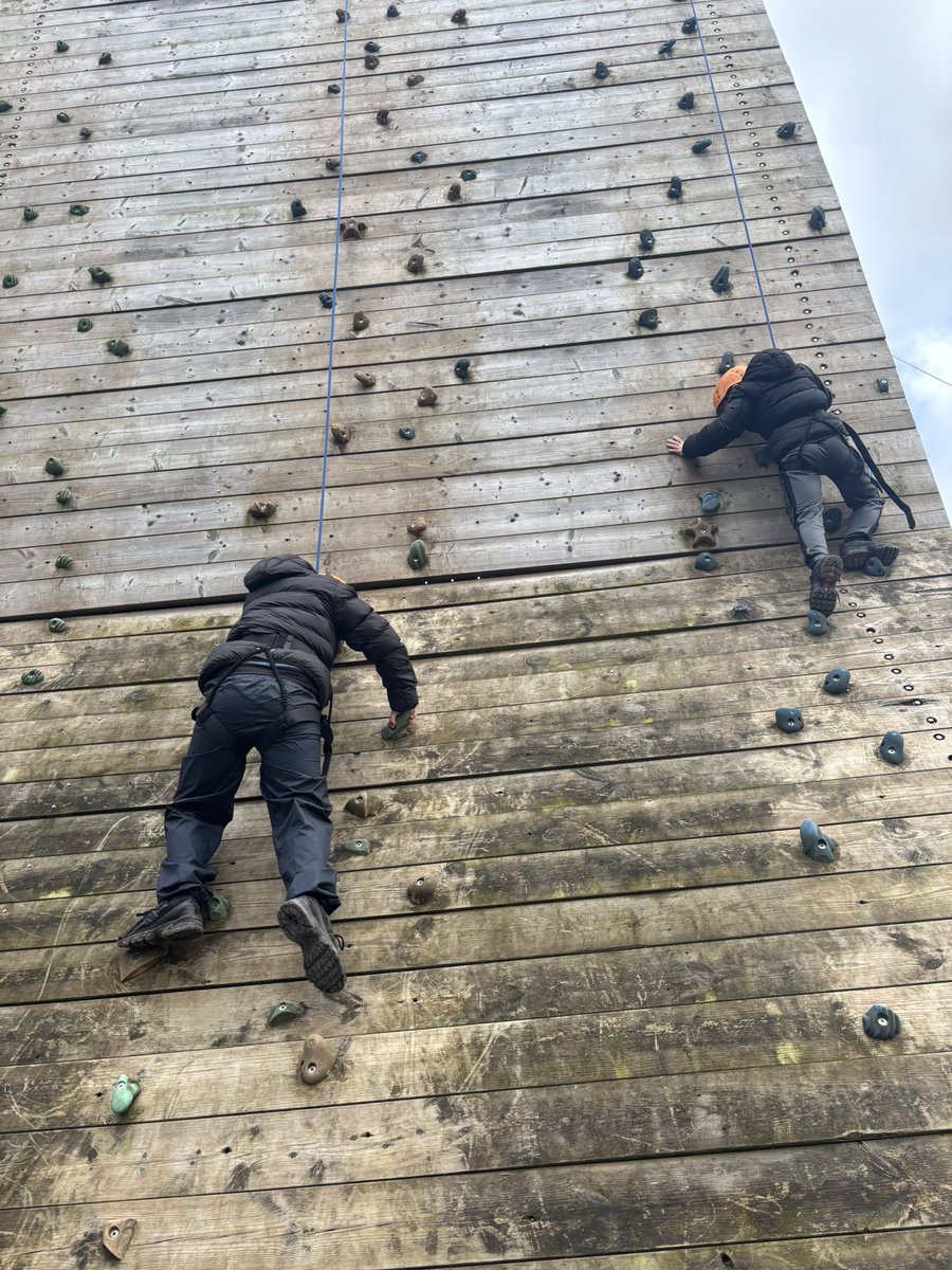 Mr Giles tweet media