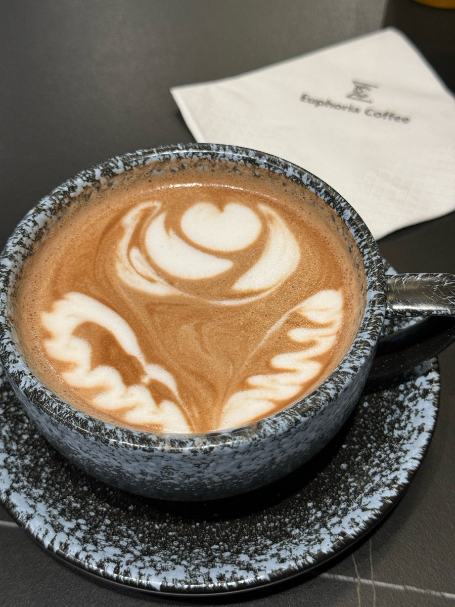 meral dogan tweet media