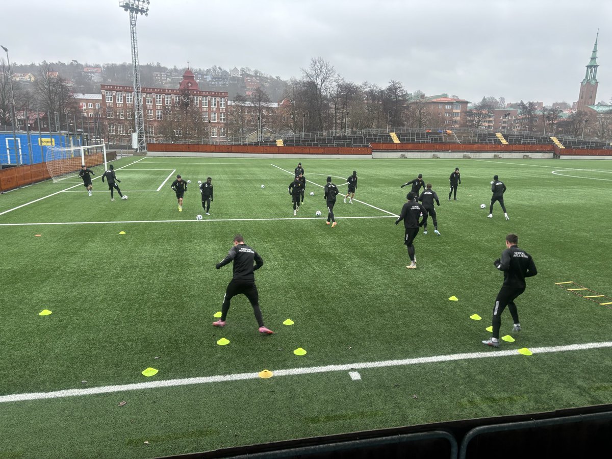 Philip Trollér tweet media