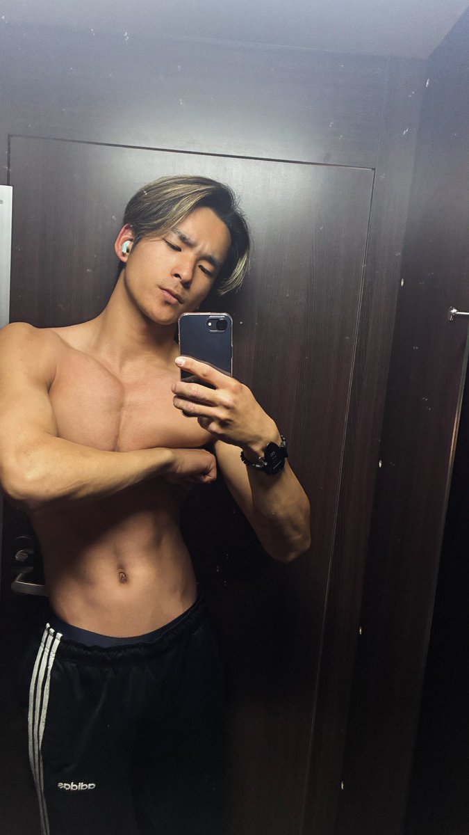 はべと tweet media