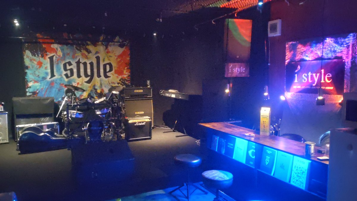mihasuru0101's tweet photo. ROOMステージ拡張工事完了🙌
もちろん🍻🍻
呑みブースも作ったぞ〜🙌🙌
#Istyle https://t.co/HY17fk7Gfy
