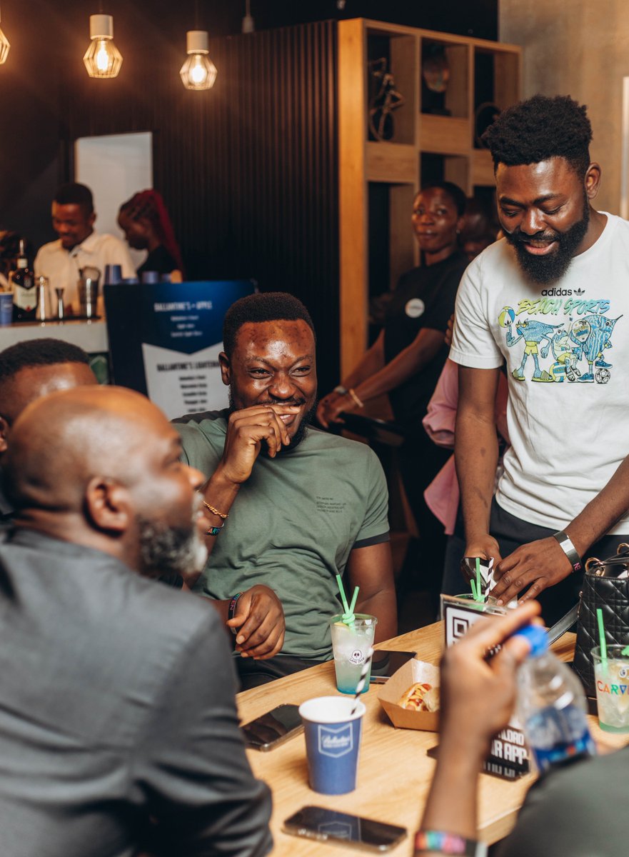 CarvenArena's tweet photo. Lagos Big Boy, Tech Bros!
donβt let us catch you saying βnothing dey Lagosβ.
Carven dey. Link up with the crew @ 3 Landmark, VI Lagos
#Carvengaming #PlayAtCarven #WeekendInLagos #gaming https://t.co/BPMbdHk2FK