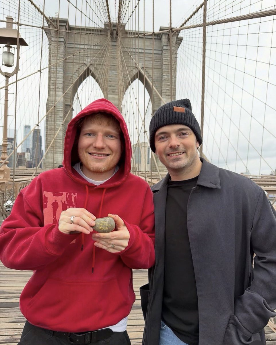 Martin_garrix_is_legend tweet media