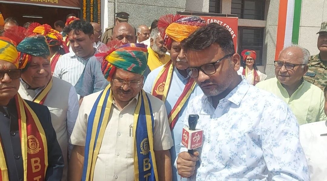 nrarvind's tweet photo. विधानसभा अध्यक्ष  @VasudevDevnani 
अब डॉ वासुदेव देवनानी। बधाई..... https://t.co/S7mRA63RaO