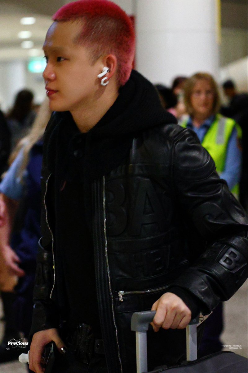 PreCious. tweet media