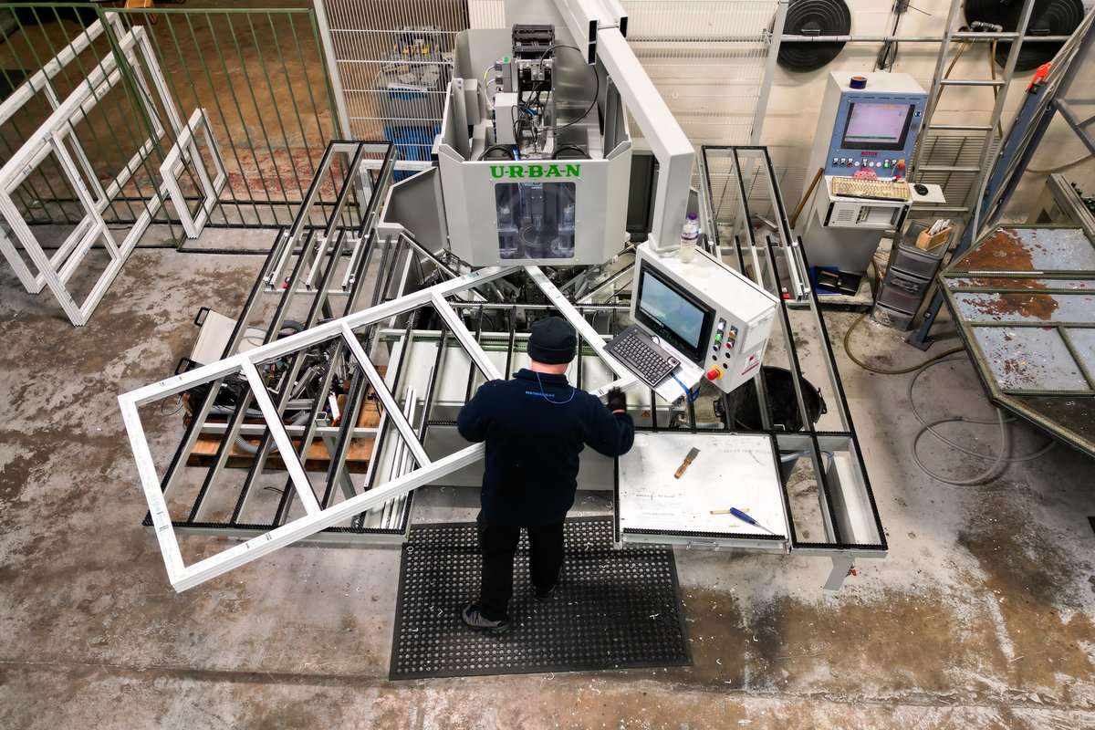 framexpress team tweet media