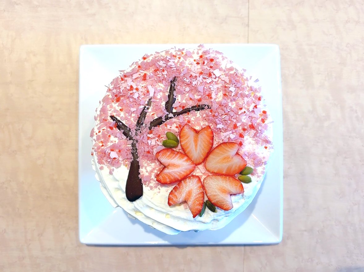 chiko_ri_'s tweet photo. 毎年楽しみな この時期ならではの
桜(R)🍧
ベースもさくら🌸
大好きなので毎年リピしています😋
本来は桜餡が入りますが
パンナコッタに変更していただきました🙇‍♀️
🥛エスプーマの上に
様々な食材を使って描かれた
店主さまこだわりのArt作品🌳
見て楽しめるし食べても楽しめる🍓

#KORICAFEANNIVERSARY https://t.co/CDtcHMBAwW