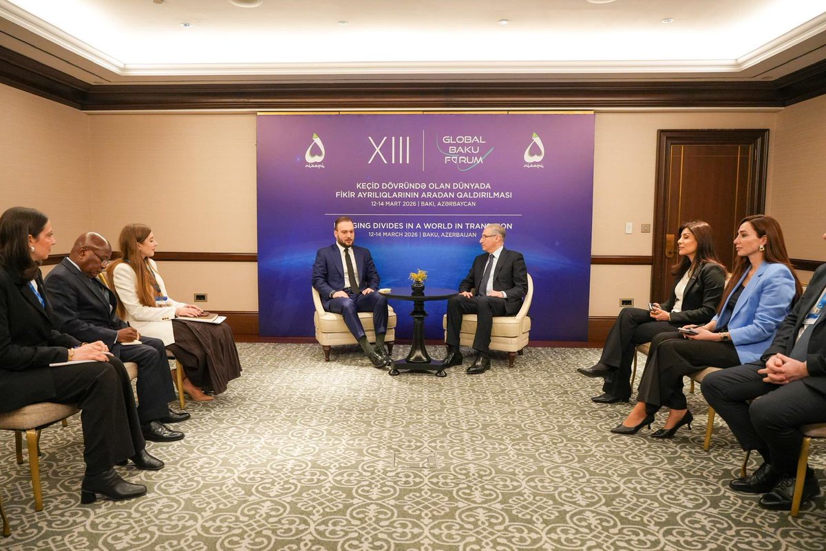 ArpadaraiNigar's tweet photo. It was a pleasure to meet COP29 President  @Mukhtar_Babayev and COP31 Climate High-Level Champion @samedagirbas on the sidelines of the Global Baku Forum.

We discussed the importance of working together to advance climate action. Strong collaboration is key to addressing challenges and building a sustainable future. 🌍