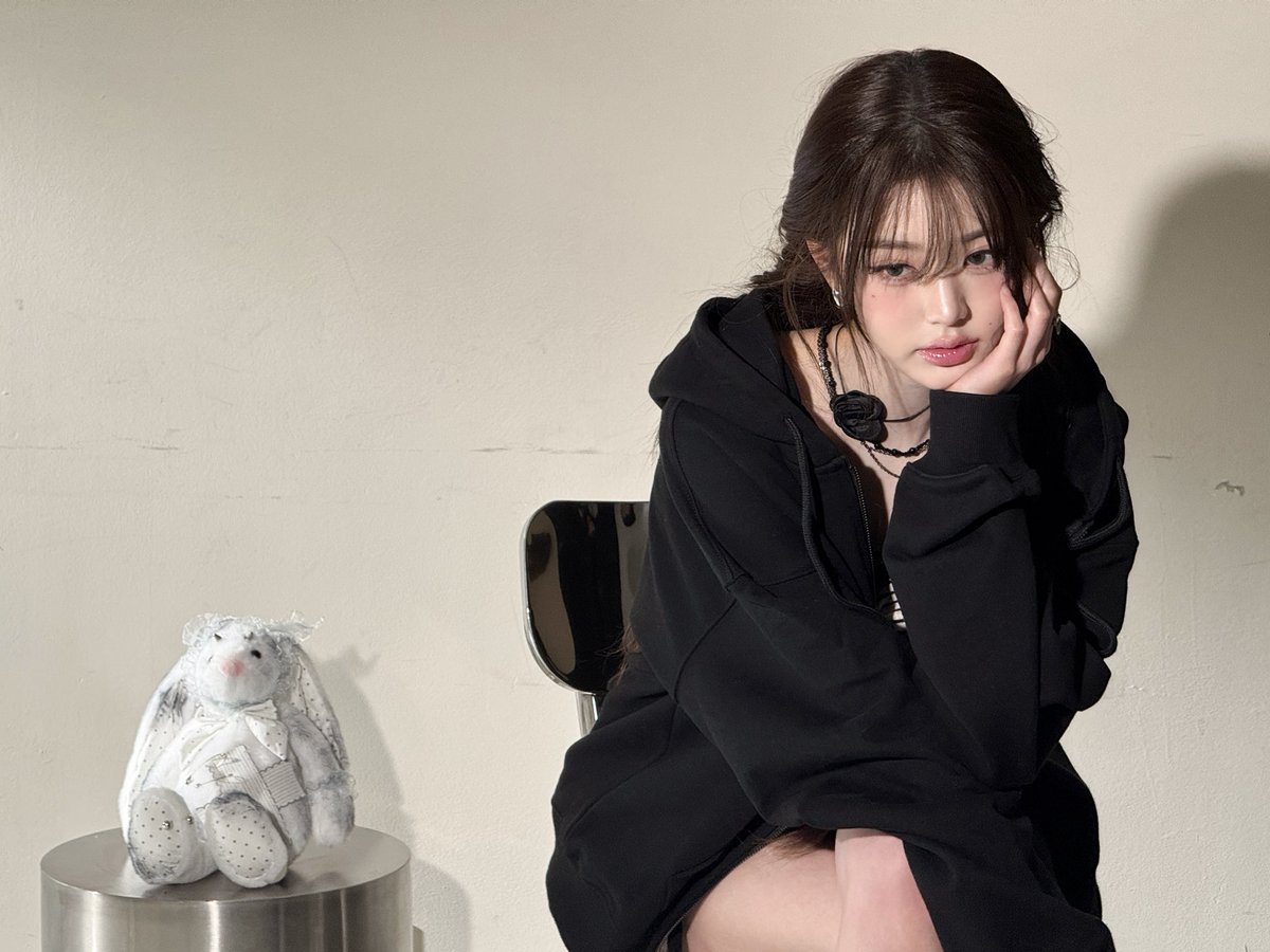 📸
LOVED IVE BEHIND 🎀🪽

#IVE #아이브 
#REVIVE_PLUS 
#BANGBANG #IVE_BANGBANG 
#BLACKHOLE #IVE_BLACKHOLE