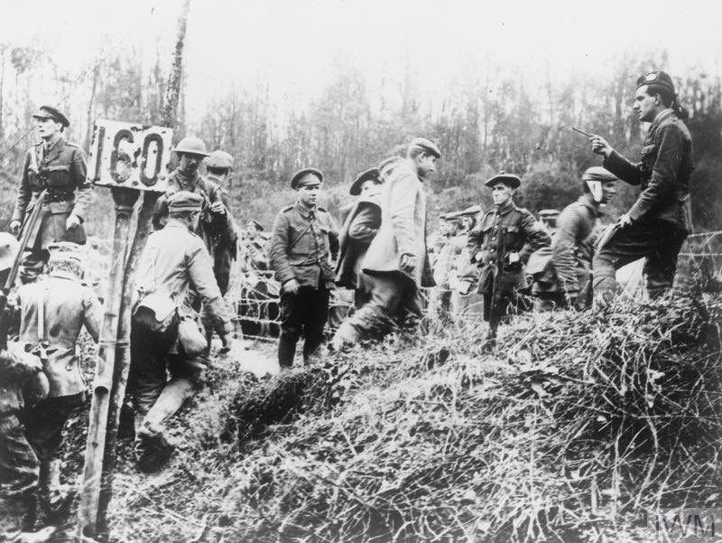 WW1cemeteries.com tweet media