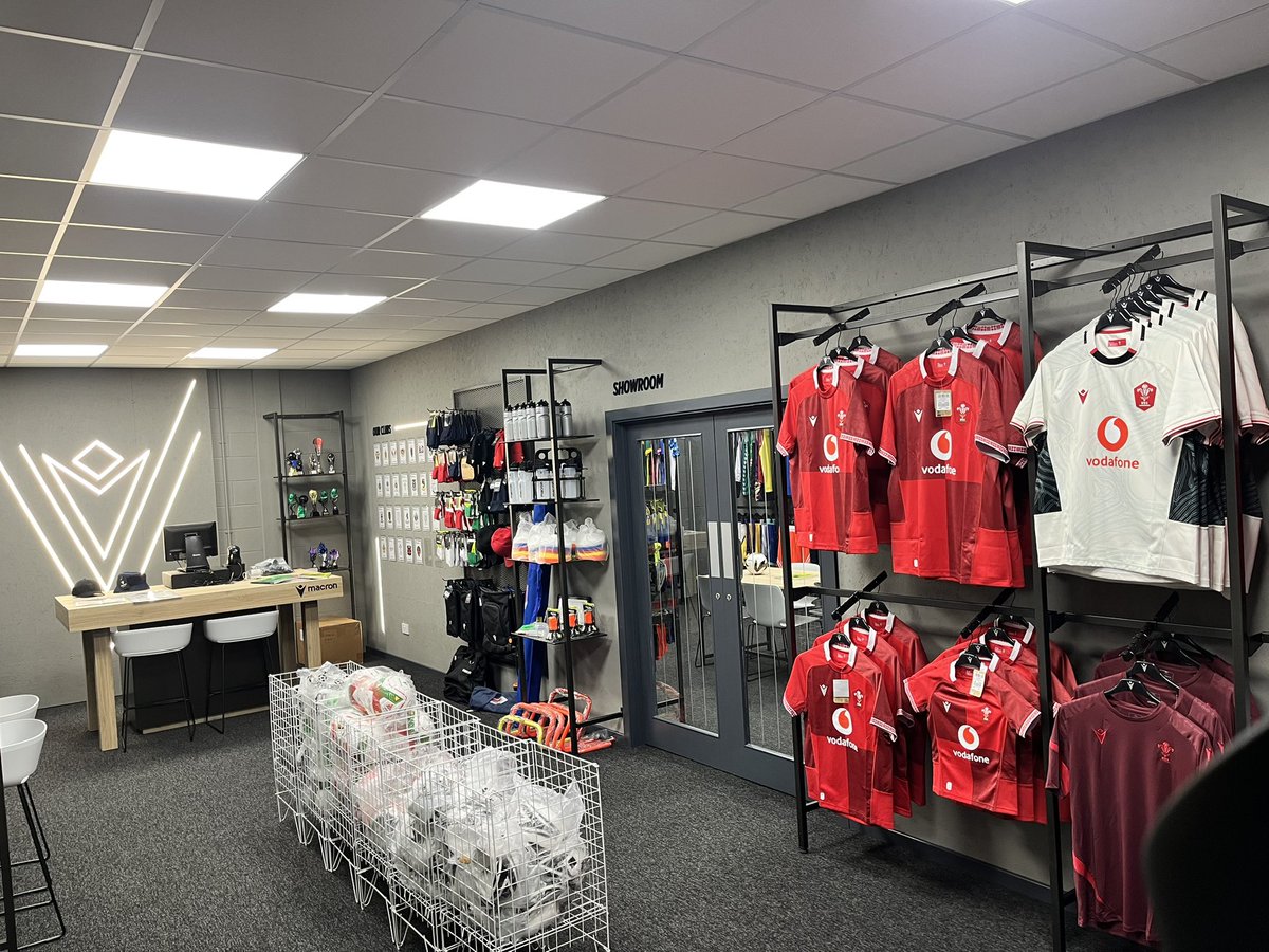 Macron Sports Hub Ebbw Vale tweet media