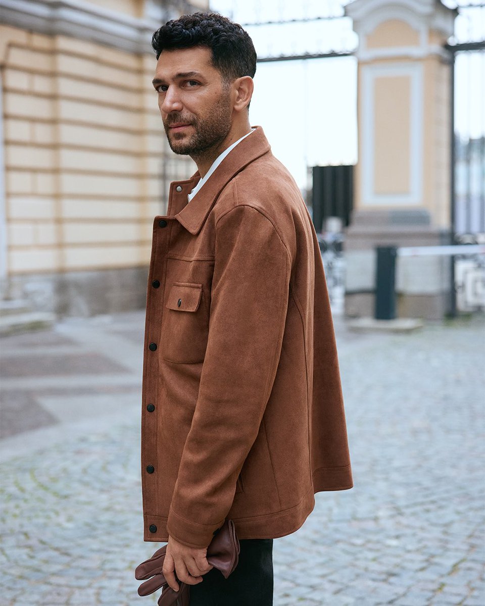 Doğru parça, doğru duruş.
suvari.com.tr

#Süvari #YakışanıYapar #MuratYıldırım