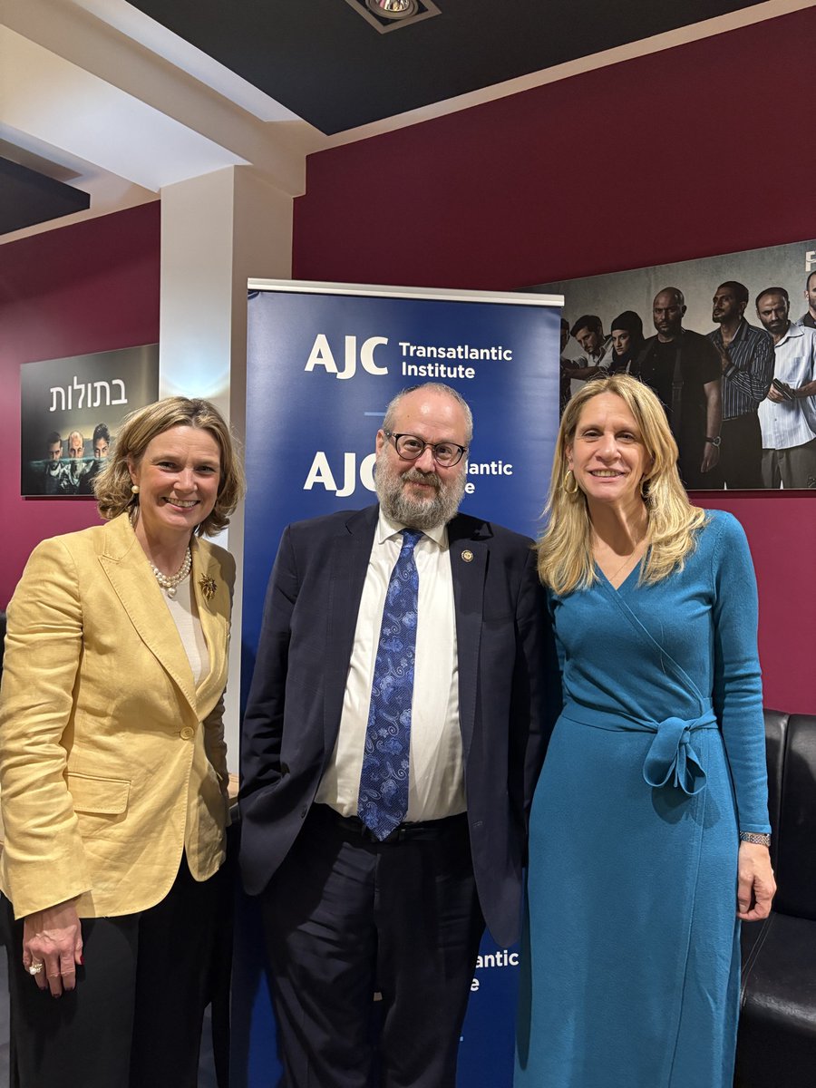 Transatlantic Inst. tweet media