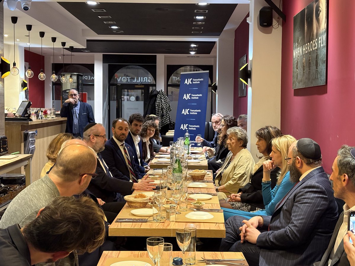 Transatlantic Inst. tweet media