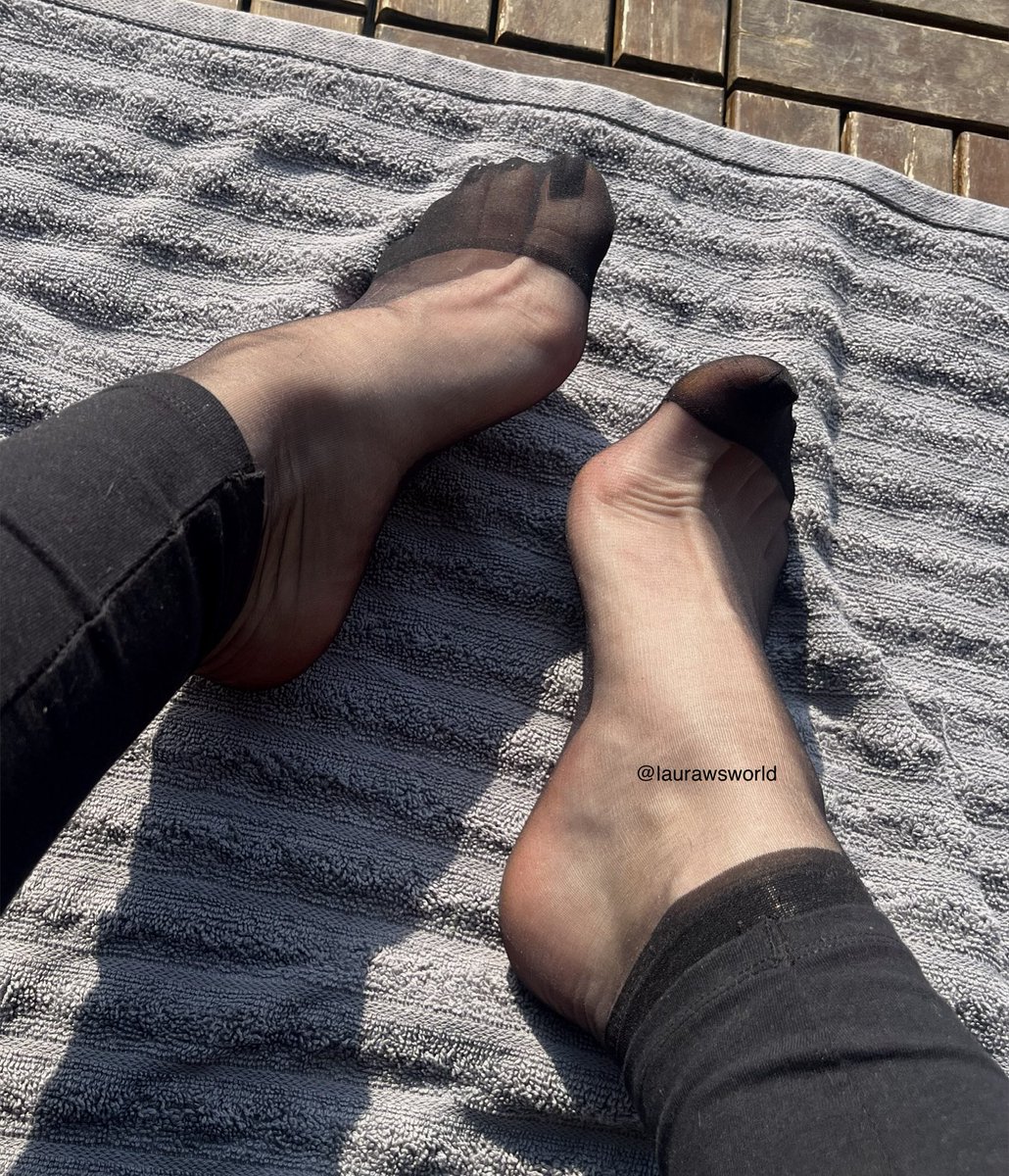 Königin Laura tweet media