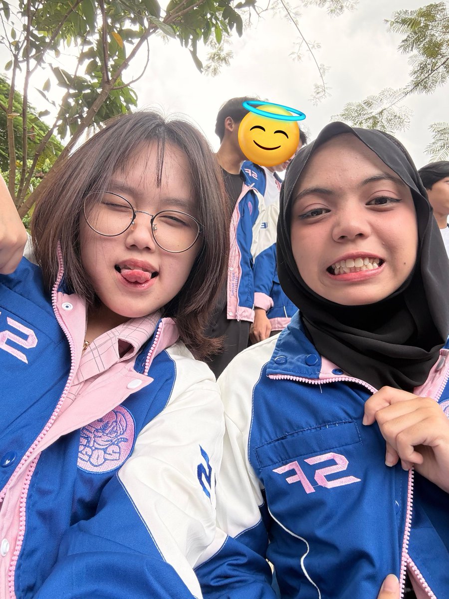 rawr👩🏻🔬 tweet media