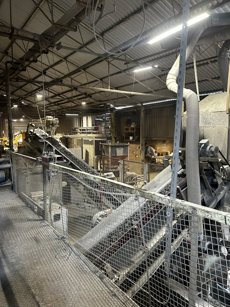 EH Smith Builders Merchants tweet media