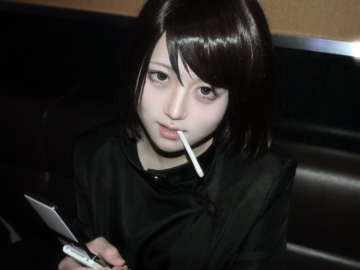 MEI__cos2's tweet photo. cos.呪￤⚠︎偽タバコ⚠︎
.

    みんなで放課後遊びに行くのも
                楽しいもんだよ

. https://t.co/2pA7JrQ2IJ