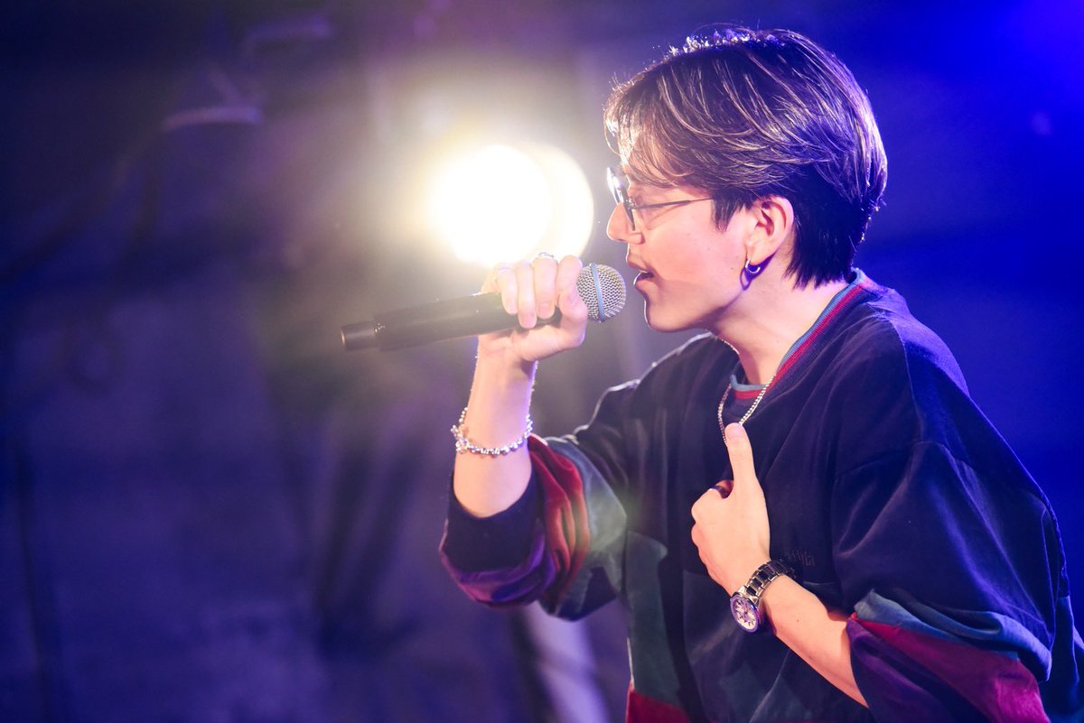 ONE_HOMEY's tweet photo. #Otoiro Vol.1 @Otoiro_sy
0→1 って作業はとても大変でとても力がいる。
こっからは積み重ねてく作業。
どんなに年老いても
どんなに汚れても
Let me clean up till you shine so gold
#phonograph
#LivePhoto #ライブ写真 #HOMEY
📍 浜松FORCE
📸 by @mamikohu2 https://t.co/q2vJo2PwPq