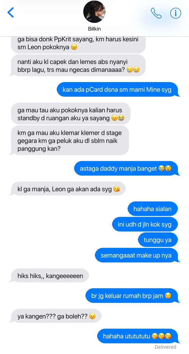 sunlightjerukk's tweet photo. one tweet 
Semangatin ayah mau konser today 🥰🤗 https://t.co/xCE16k3OB3