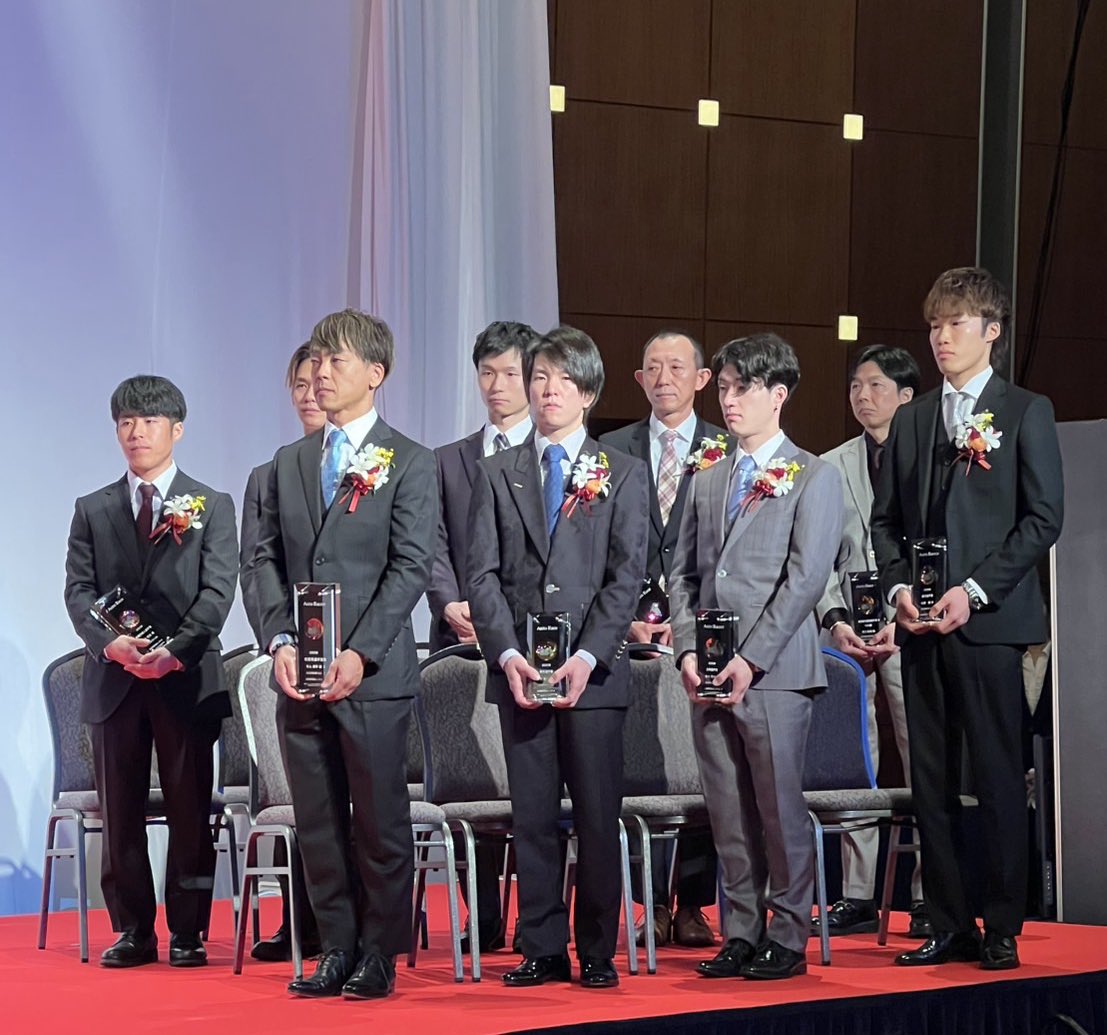 ychan_321's tweet photo. 2025年　オートレース選手表彰式✨

選手のスーツ姿かっ��よかった🥰

#オートレース
#オートレース選手表彰式
#青山周平
#鈴木圭一郎 https://t.co/DuFowcoDb9