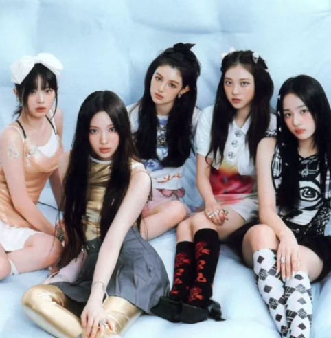 About Music tweet media