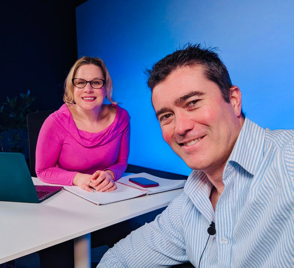 Decentra Suze tweet media