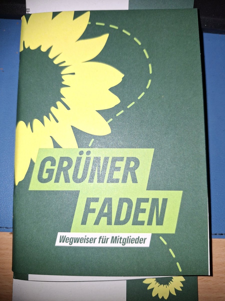 Einfach Peter genügt 💚🚦🇪🇺🇩🇪🇺🇦📯 tweet media