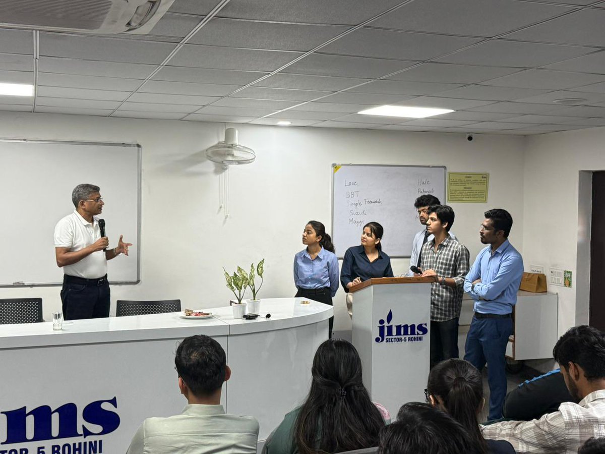 PR Professionals tweet media