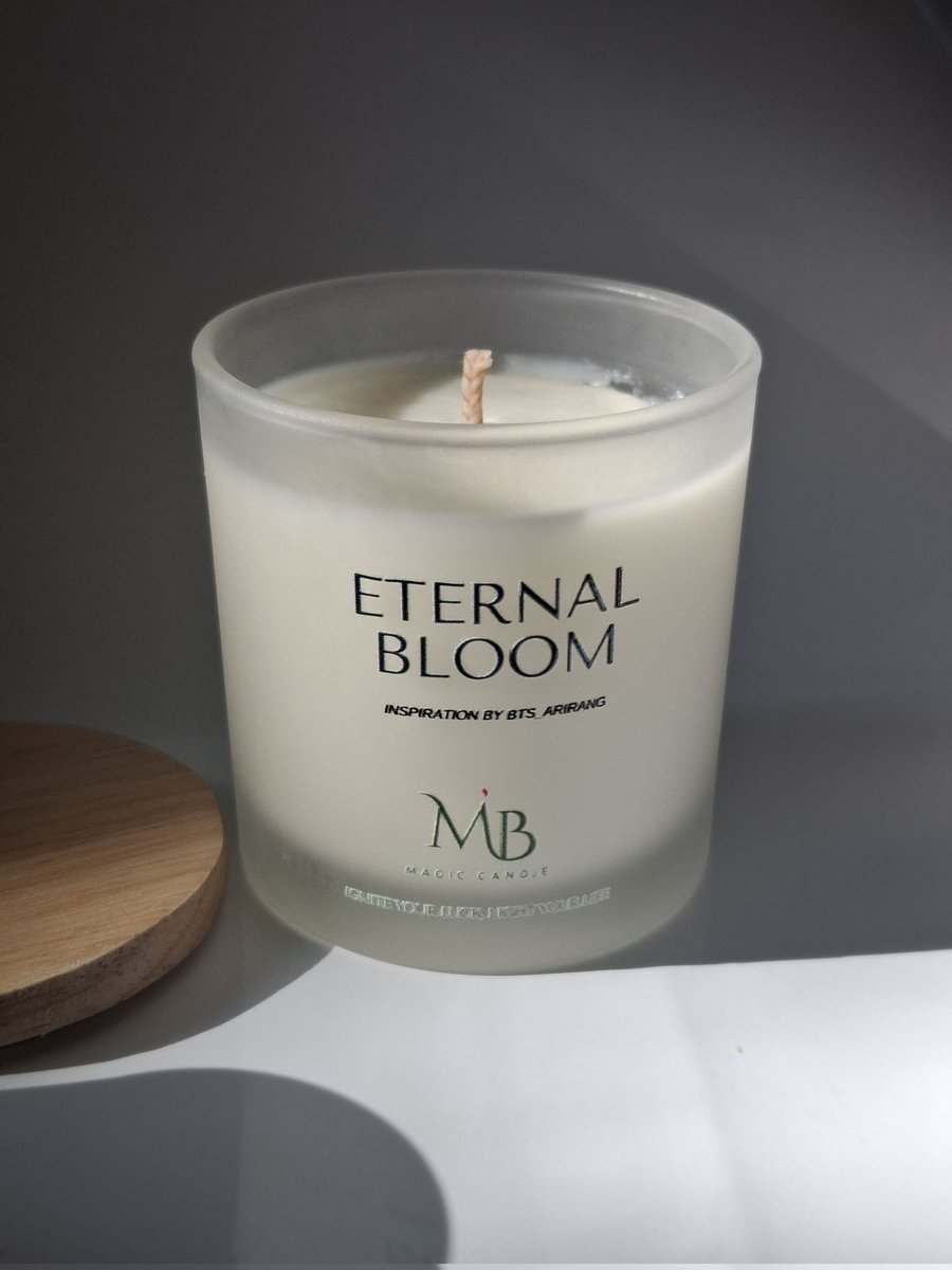 Minbcandle's tweet photo. 𝑴𝒊𝒏𝑩'𝒔: 𝑶𝒑𝒆𝒏 🕯
จัดส่งฟรีตั้งแต่วันนี้-20 มี.ค.✨🌸

"ETERNAL BLOOM"
Inspiration by #BTS_ARIRANG
"ความหอมที่เบ่งบานในใจคุณตลอดไป"

​✨ รายการสินค้า:
เทียนหอม (50ml / 100ml / 250ml)
​ก้านไม้หอม (50ml / 100ml)
เริ่มต้น 129 - 350 บาท
​#MinbMagicCandle https://t.co/yJlR4N69fA