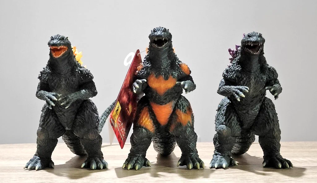 新作ゴジラソフビ開封でファン大興奮 バーニングミレニアムゴジラが話題