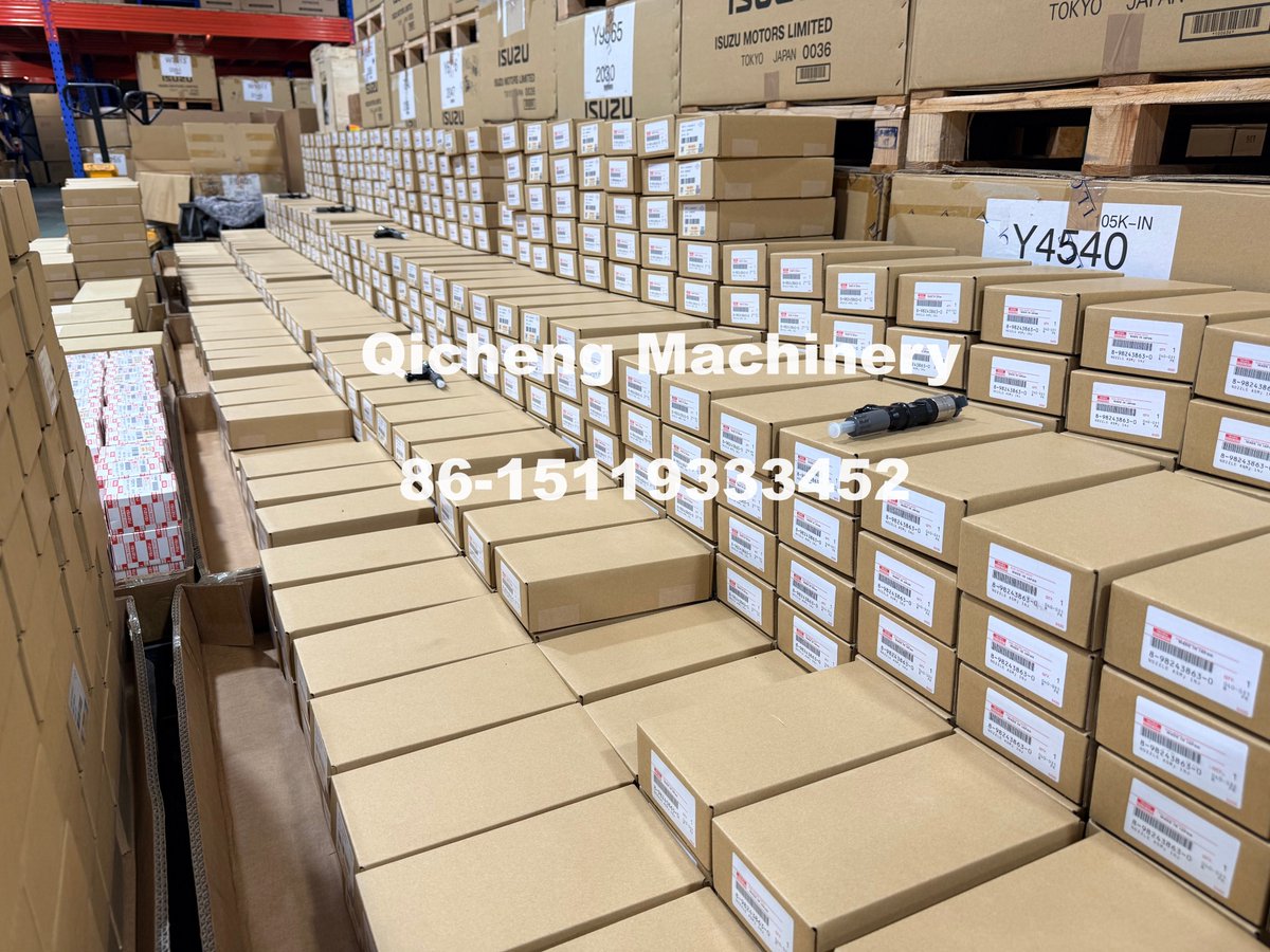 Fuel Injector, Injection Nozzles for 4HK1, 6HK1, 6WG1 excavators. Genuine isuzu japan, ready stock now. 

#8982592900, ZX470-5A ZX690-5A SY700-10 

8-98243863-0  #8982438630 for #Isuzu 4HK1 6HK1 #Diesel Engine ZX250-5A #Excavators