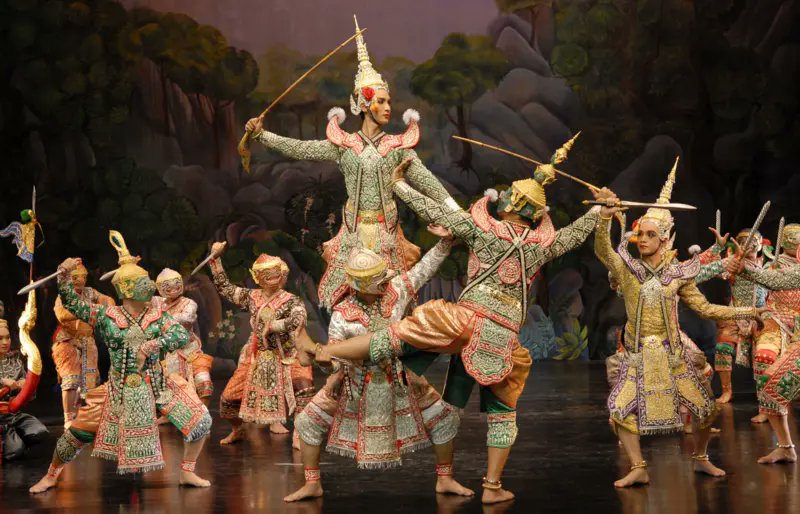 Little_n88's tweet photo. #Khon is a high art form of Thai performing arts that is both elaborate and ancient. It has been registered as an Intangible Cultural Heritage of Humanity by #UNESCO.
#Thaiculture #Thaitraditions #Thaidance #Thaiart #รามเกียรติ์ #Thaimusic #Thailiterature
https://t.co/7Min7hW52E https://t.co/dyQI87Z2r5