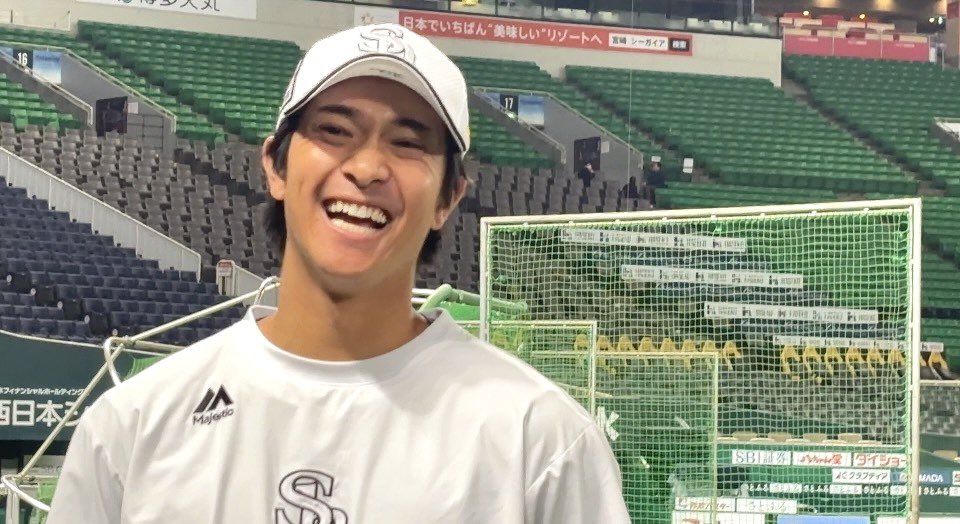 momospo's tweet photo. 【3年ぶり開幕1軍へ】

3月14日（土）
福岡NEWSファイルCUBEは…

⚾️ #柳町達 選手インタビュー

昨年は初めて規定打席に到達し最高出塁率のタイトルを獲得
そんな柳町選手も実は過去2年は開幕2軍スタートでした

激しいレギュラー争いの中で確実に存在感を増しているいま、胸中にある思いは…

👉放送は午前9時55分〜

#sbhawks #福岡ソフトバンクホークス #tnc #cube #anan
