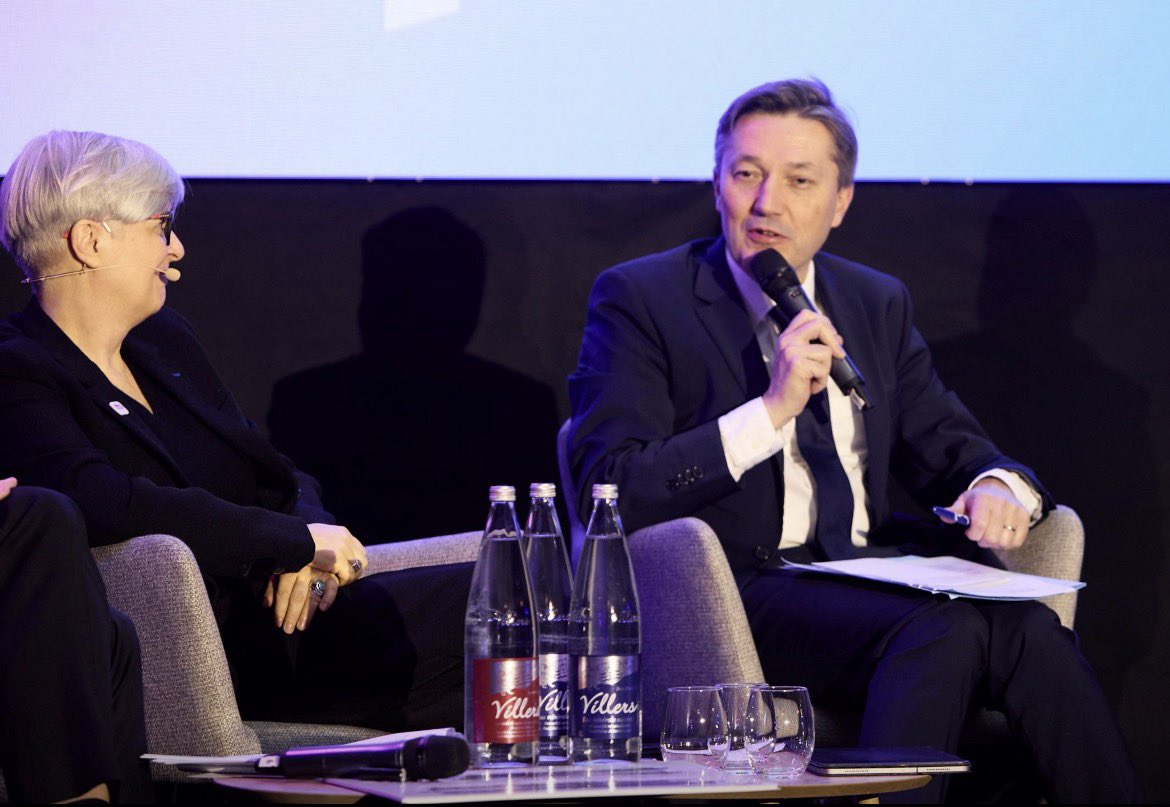 Image de Préfecture de la région Hauts-de-France et du Nord : #Mobilités #Ferroviaire

𝐋𝐞𝐬 𝟏𝟎 𝐚𝐧𝐬 𝐝𝐞 𝐒𝐍𝐂𝐅 𝐑𝐞́𝐬𝐞𝐚𝐮 𝐞𝐧 𝐇𝐚𝐮𝐭𝐬-𝐝𝐞-𝐅𝐫𝐚�