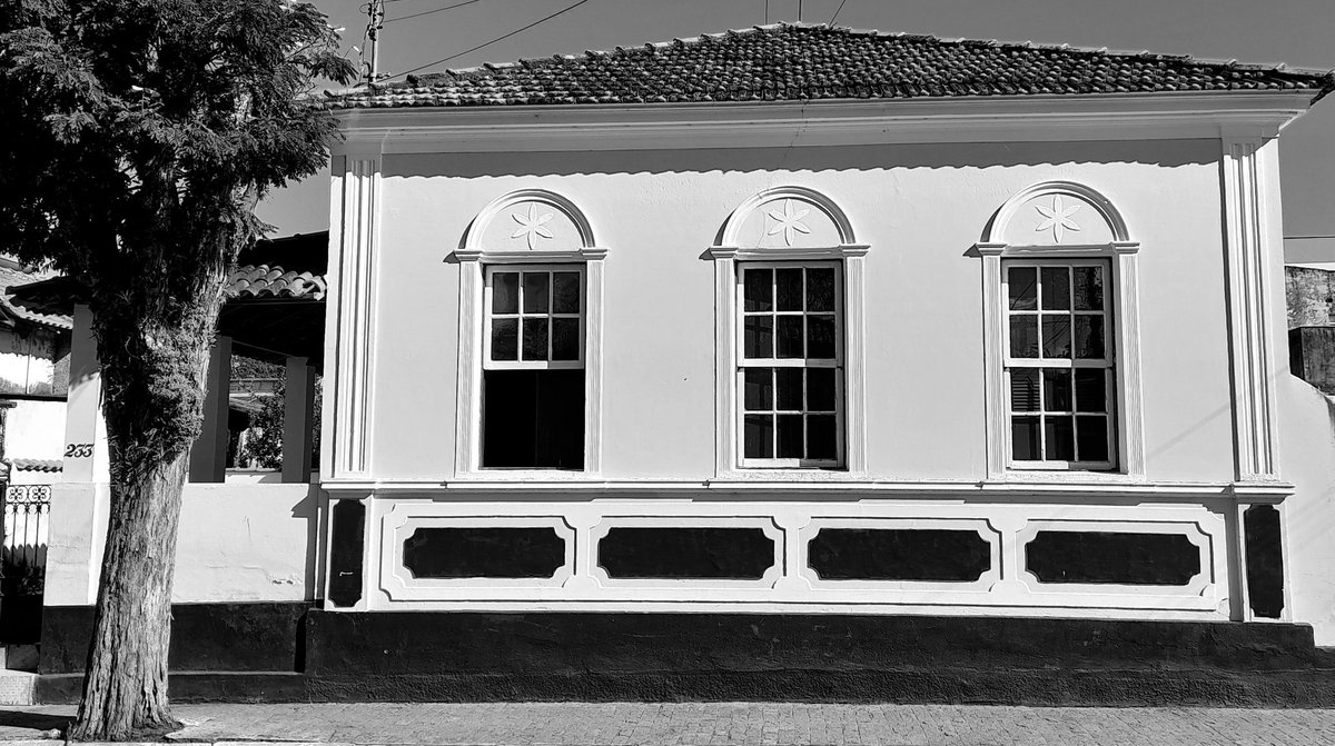 Uma Janela Aberta na 233, 2026
#photography #fotografia #fotografía #Fotografie #bnw #blackandwhitephotography #bw #blackandwhitephoto #foto #bnwphotography #abstractphoto #Monochrome #artphotography #artphoto #Foto #PhotoArt #bnw_captures #photo #mono #fineartphotography #Fotos